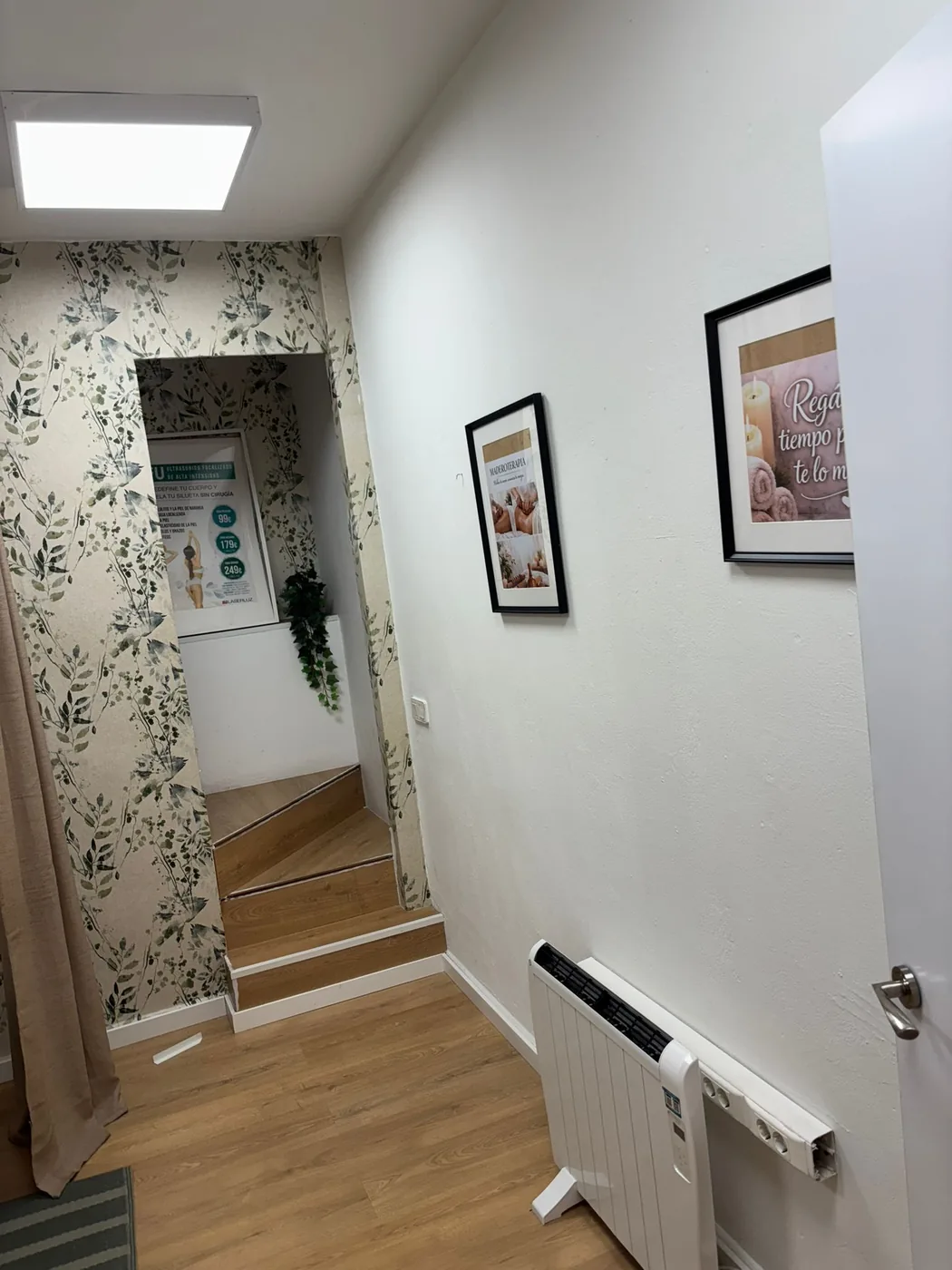 Pasillo interior del centro de estética Sonia Beauty Lifestyle